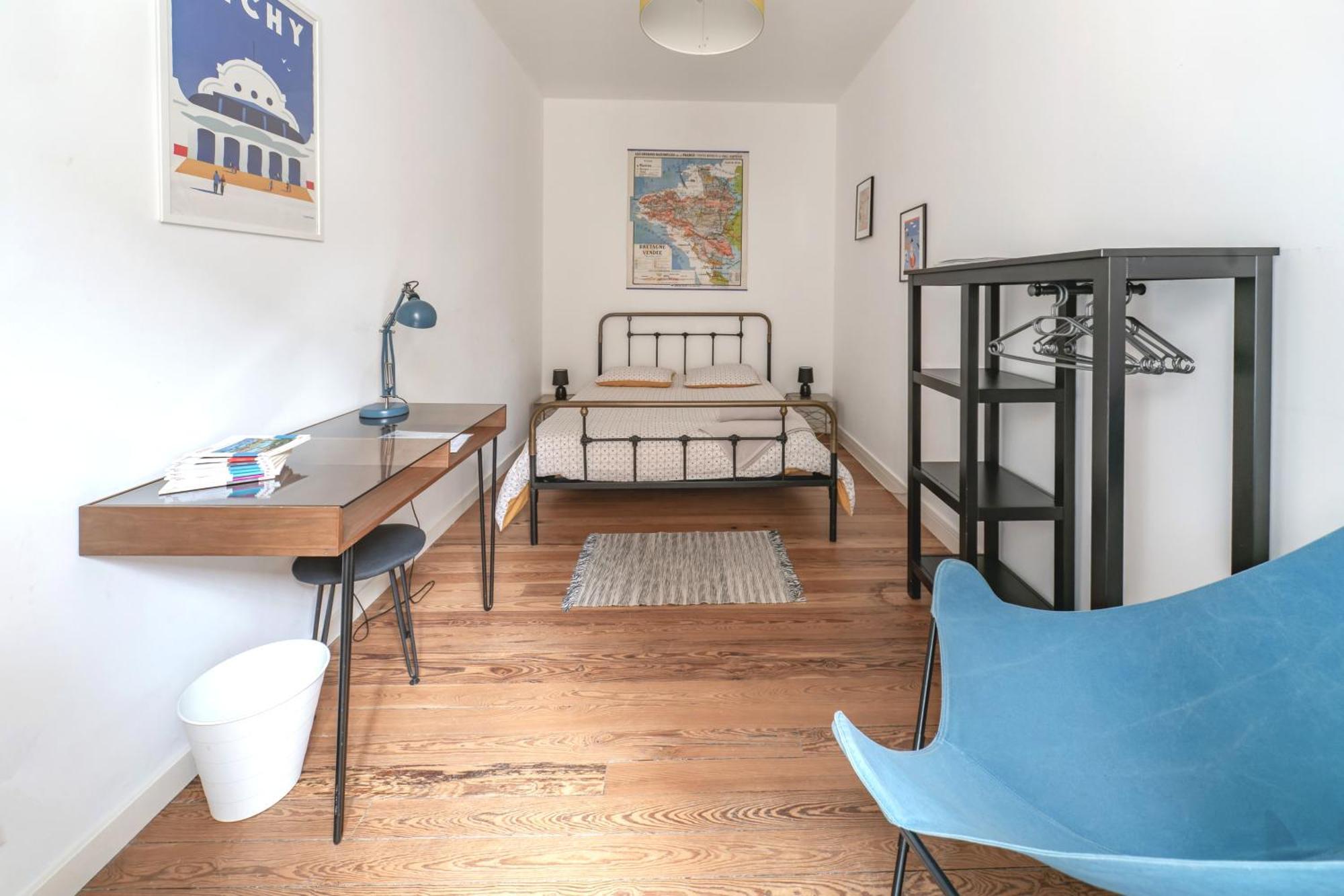 Grande Maison Vichy - Maison Ou Appartements En Centre Ville Room photo